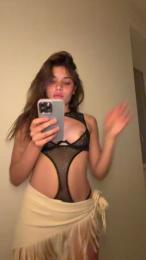 Vikahamaranova webcam cam4 model stream image