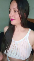 FoxySpanks webcam model stream image