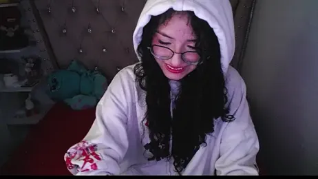 CherieCurl webcam model stream image