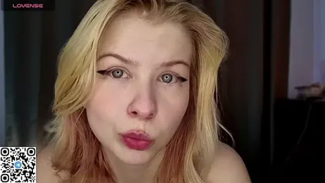 LynetHakes webcam stripchat model stream image