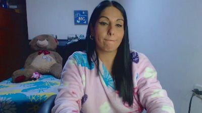 Sahotlove1_ webcam model stream image