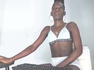muyfer-latin-ts webcam camsoda model stream image