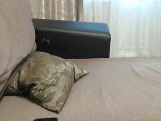 Andrea Crouse webcam model stream image