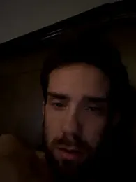 KcCumz19 webcam model stream image