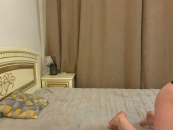 EnricaElis webcam model stream image