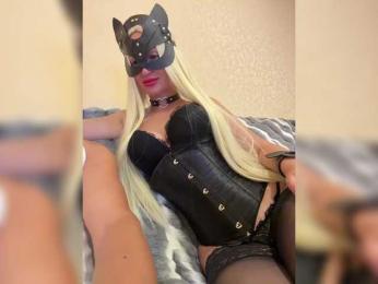 LuxuryHWcouple webcam model stream image
