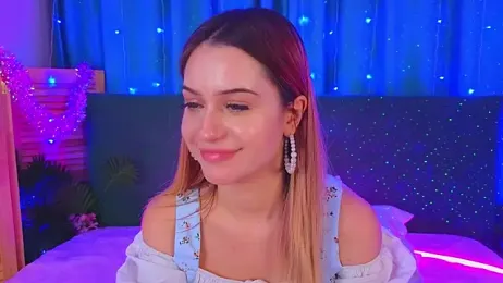 AlinaWalters webcam model stream image