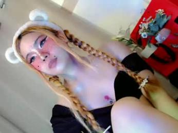 tight_elliana webcam model stream image