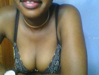 Sweetchely webcam model stream image