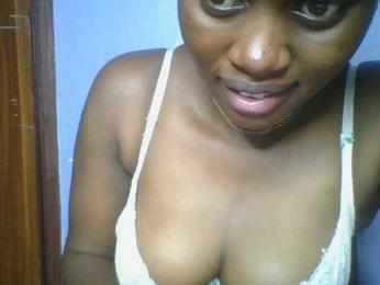 Sweetchely webcam model stream image