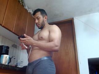 Holl Latin webcam model stream image