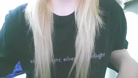 Remi_official webcam model stream image