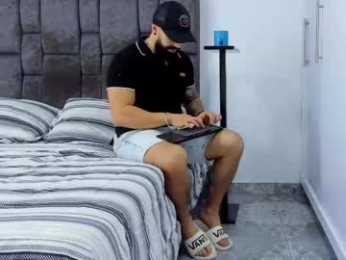 zack_froone webcam model stream image