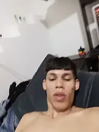mazo18 webcam model stream image