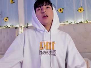 aleaurarashi webcam model stream image