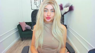 LeslieMineg webcam model stream image