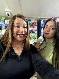 roouse webcam model stream image