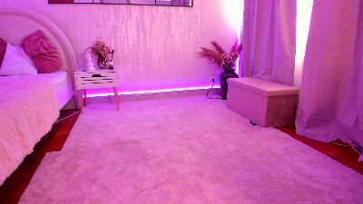 Oliviarimes_ webcam model stream image