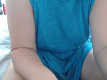 Luci22 webcam model stream image