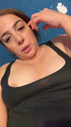 Lou1k webcam model stream image