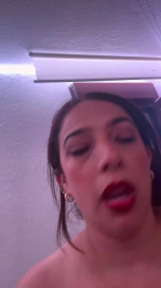 Lou1k webcam model stream image