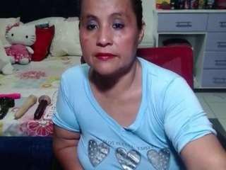 samy-mature webcam model stream image