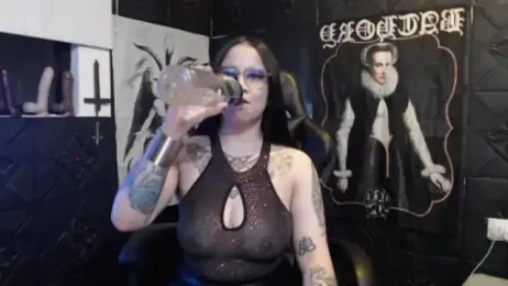 Evil_Queen_666 webcam stripchat model stream image