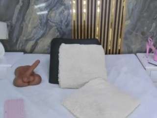 nyakimgold webcam model stream image