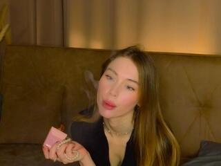 Alix Schmader webcam model stream image