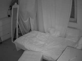 voyeurcam-julmodels-reallife-3 webcam model stream image