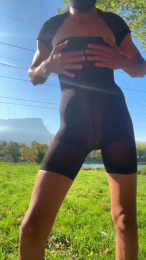 Bitedurr webcam model stream image