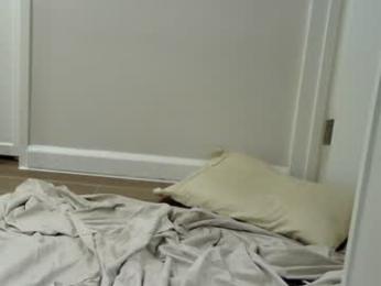 r18cum webcam model stream image
