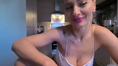 QuenMonicaUK webcam stripchat model stream image