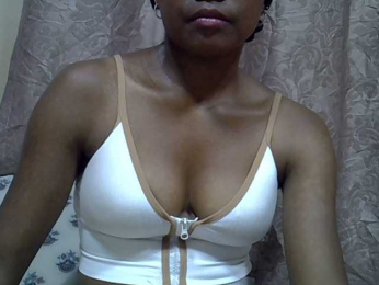 JustHotLove webcam model stream image