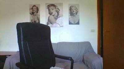 LadyNoLove webcam model stream image