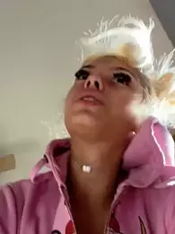 itspinkkk webcam stripchat model stream image