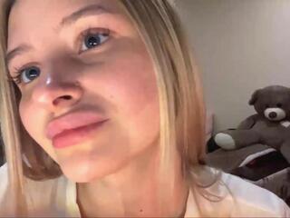 Evia Klass webcam model stream image