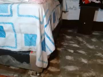 dream_real webcam model stream image