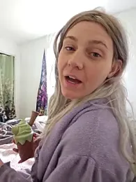 VioletMoonGoddess webcam model stream image