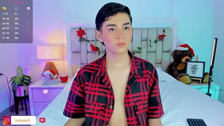 Maxi_little webcam model stream image