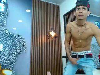 skinny-cute-alyer webcam model stream image