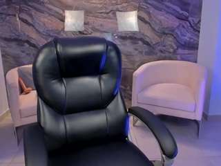 liizcooper webcam model stream image