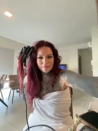 AileenInkOfficial webcam model stream image