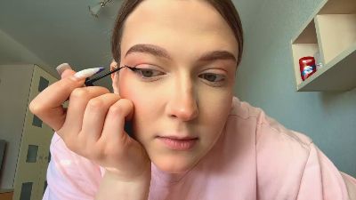 DelorasOng webcam cam4 model stream image