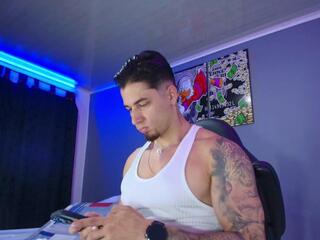 Camilo Alvarezz webcam model stream image