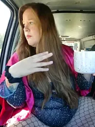 Love86Emily webcam model stream image