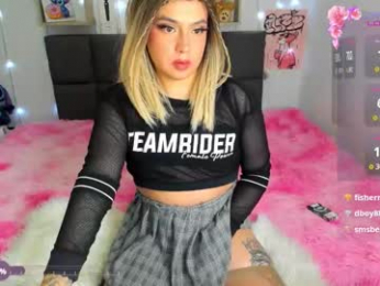 dannia_13 webcam model stream image