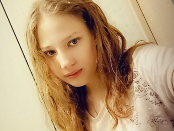 AmandaMini webcam model stream image