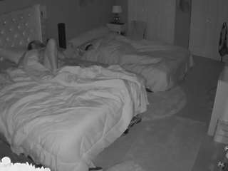 voyeurcam-house-charleys-room webcam model stream image