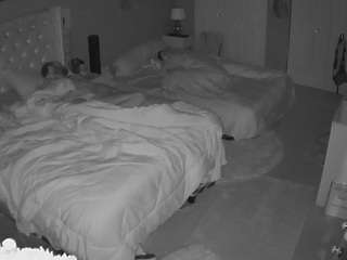 voyeurcam-house-charleys-room webcam model stream image